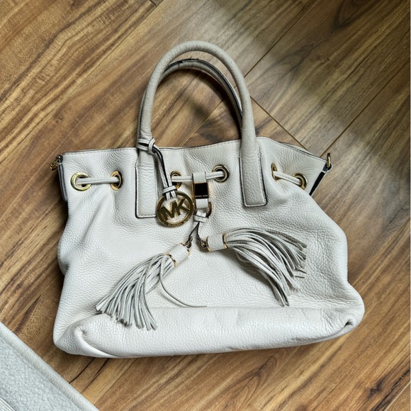 Michael Kors Camden Satchel - Picture 1 of 8